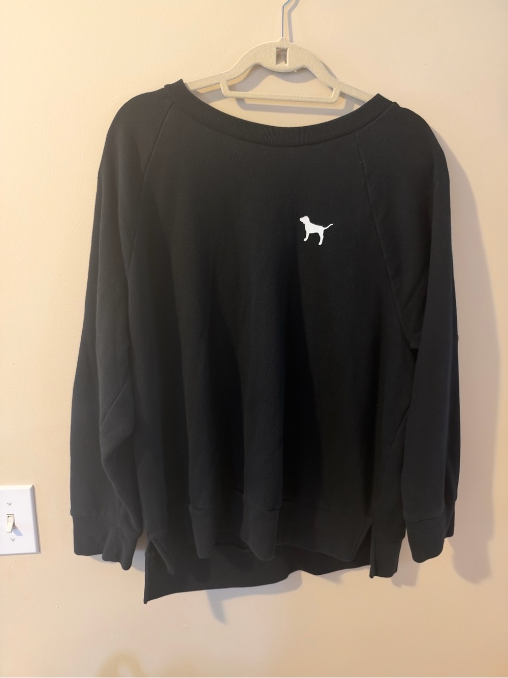 Victoria's Secret PINK Laurel Wreath Dog Crewneck Sweatshirt Black Y2K